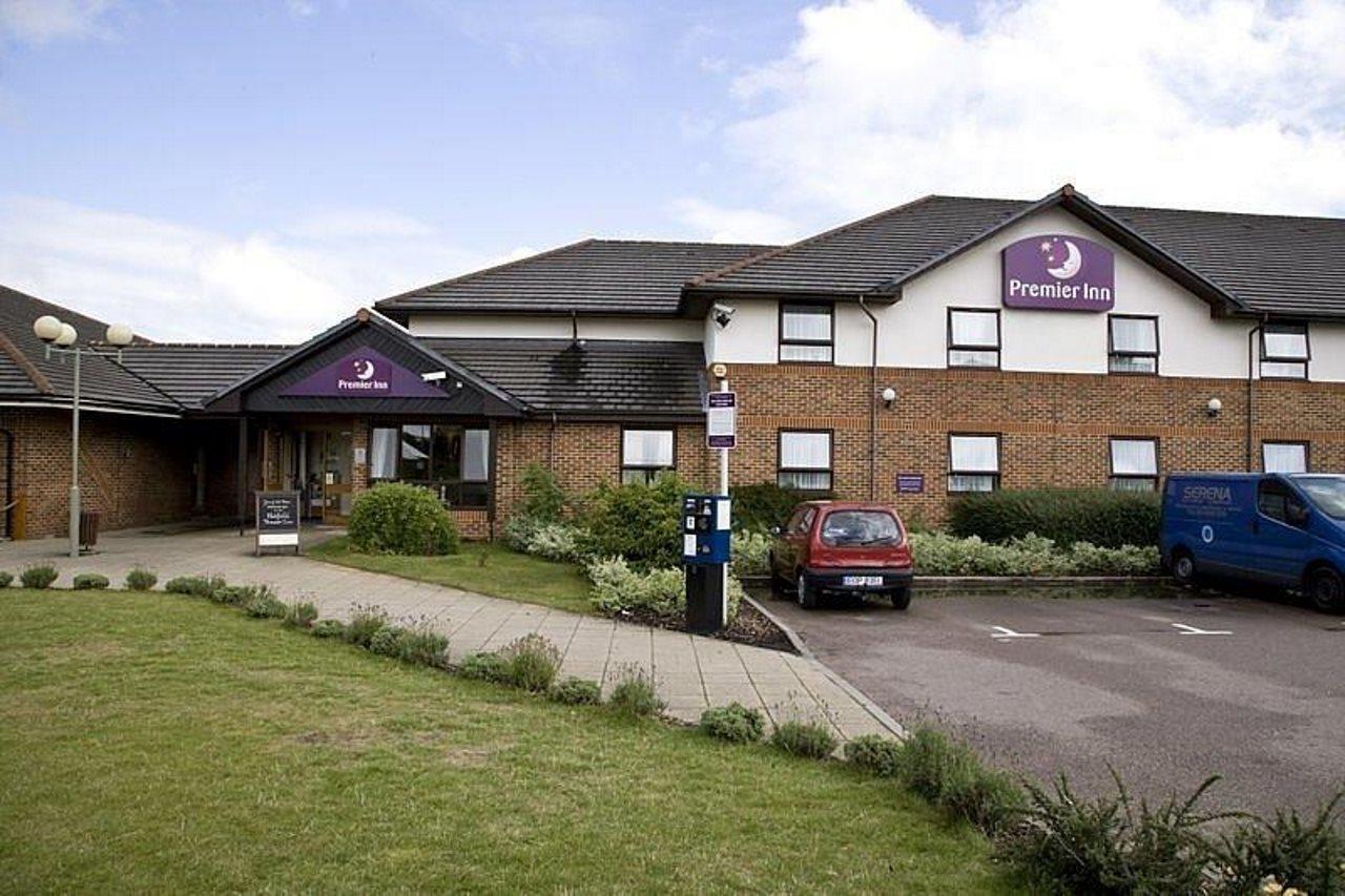 Premier Inn Hatfield Extérieur photo